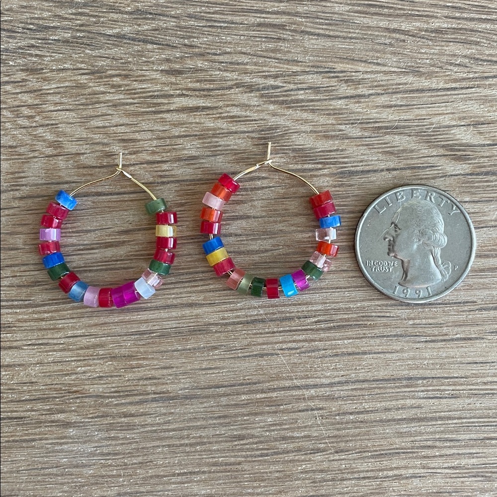 SOLD!! HAND CRAFTED MULTICOLOR GLASS HEISHI BEAD HOOP EARRINGS Vibrant Bohemian - Picture 8 of 12